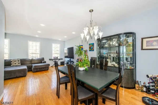 $700,000 | 10 Gannet Court, Wayne, NJ 07470