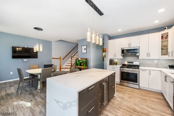 $700,000 | 10 Gannet Court, Wayne, NJ 07470