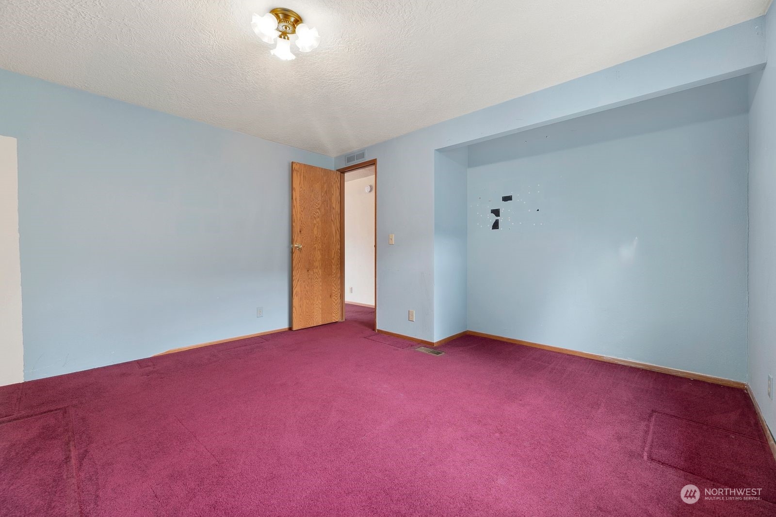 12516 Northeast 199th Street Bothell, WA 98011 - Photo 16 of 25 Gallery Image 16