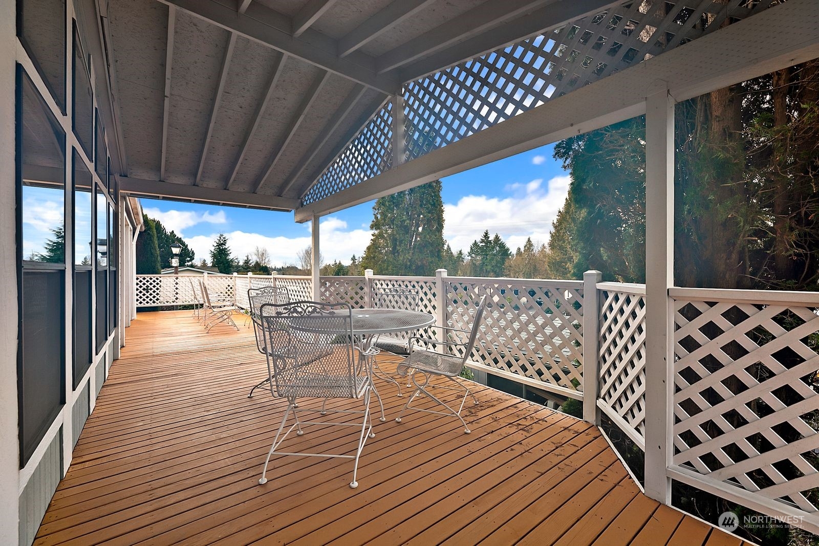 12516 Northeast 199th Street Bothell, WA 98011 - Photo 22 of 25 Gallery Image 22