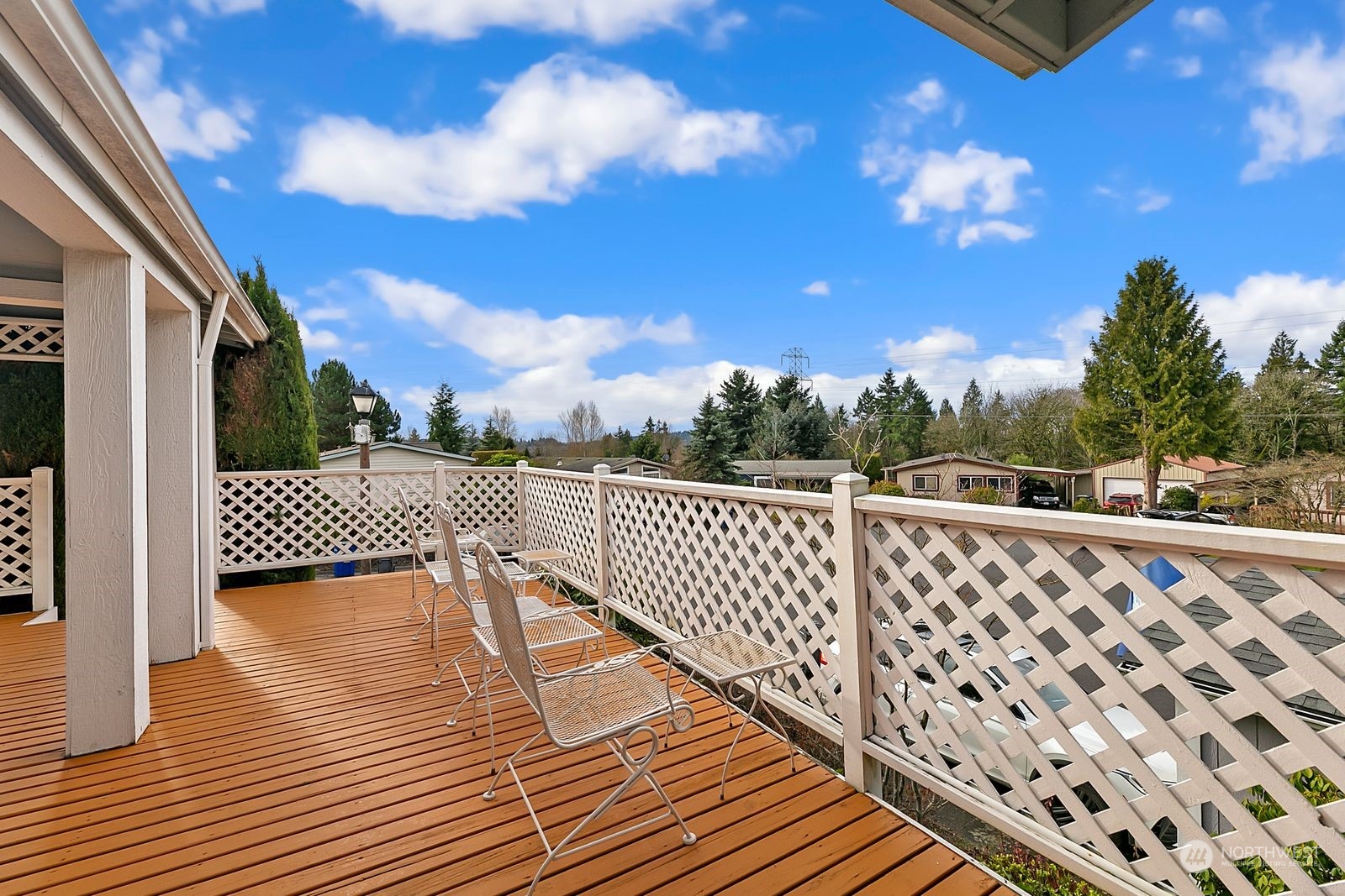 12516 Northeast 199th Street Bothell, WA 98011 - Photo 23 of 25 Gallery Image 23
