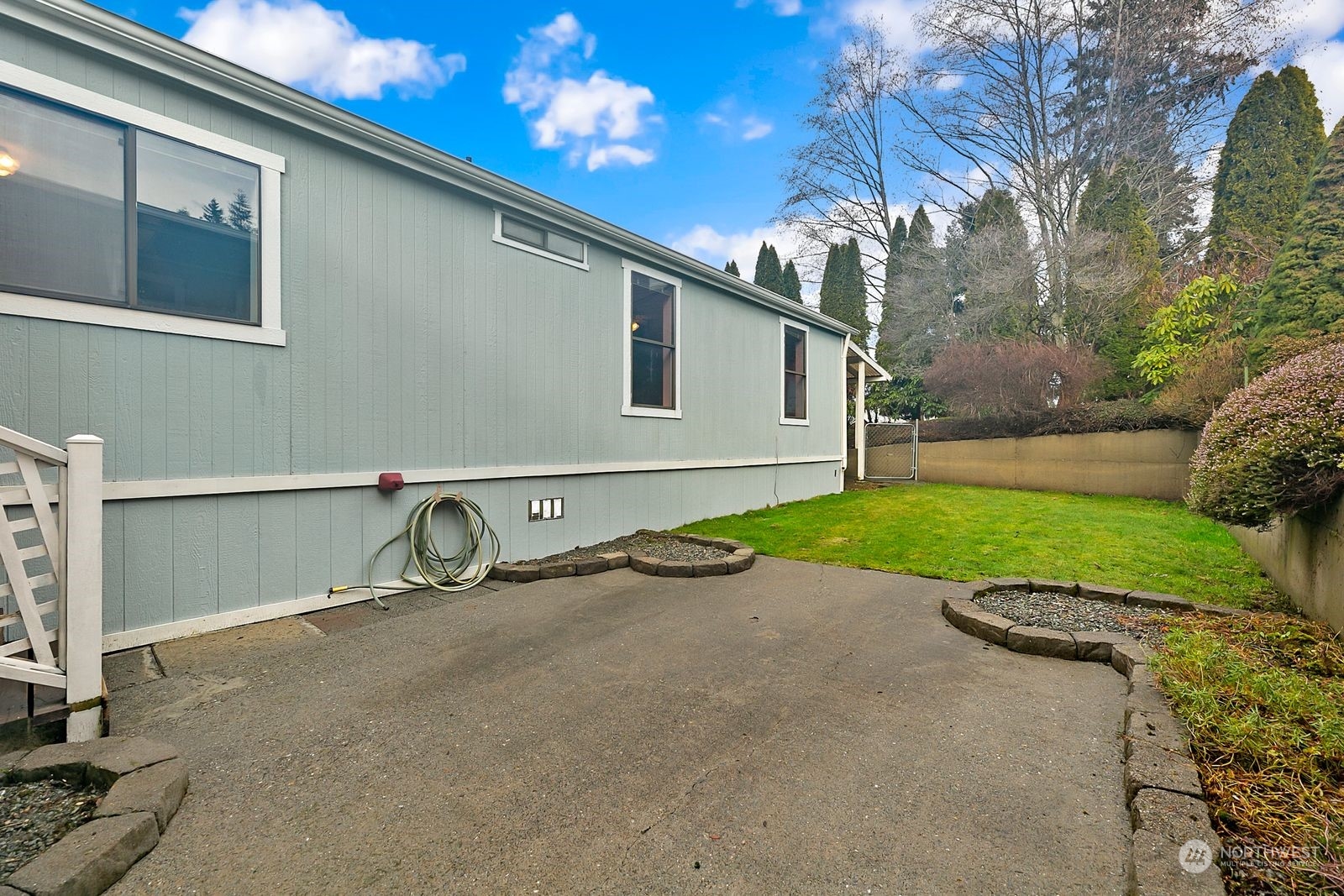 12516 Northeast 199th Street Bothell, WA 98011 - Photo 24 of 25 Gallery Image 24