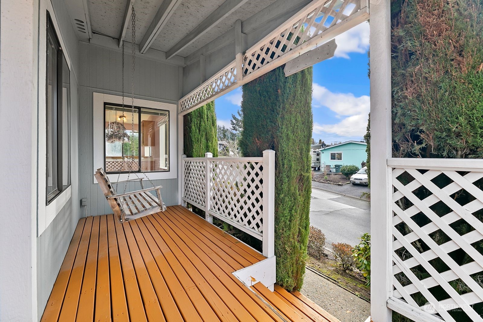12516 Northeast 199th Street Bothell, WA 98011 - Photo 3 of 25 Gallery Image 3