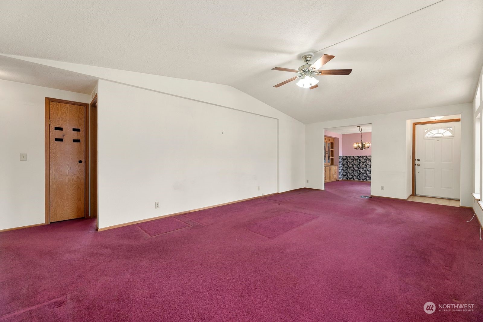 12516 Northeast 199th Street Bothell, WA 98011 - Photo 5 of 25 Gallery Image 5