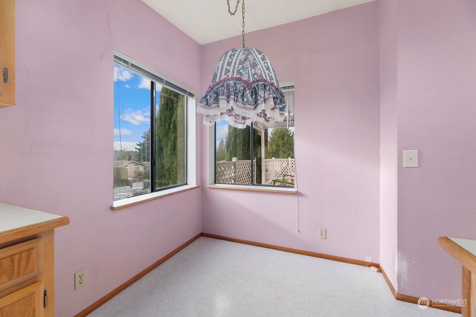 12516 Northeast 199th Street Bothell, WA 98011 - Photo 9 of 25 Gallery Image 9