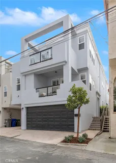 $2,699,000 | 448 23rd Place, Manhattan Beach, CA 90266