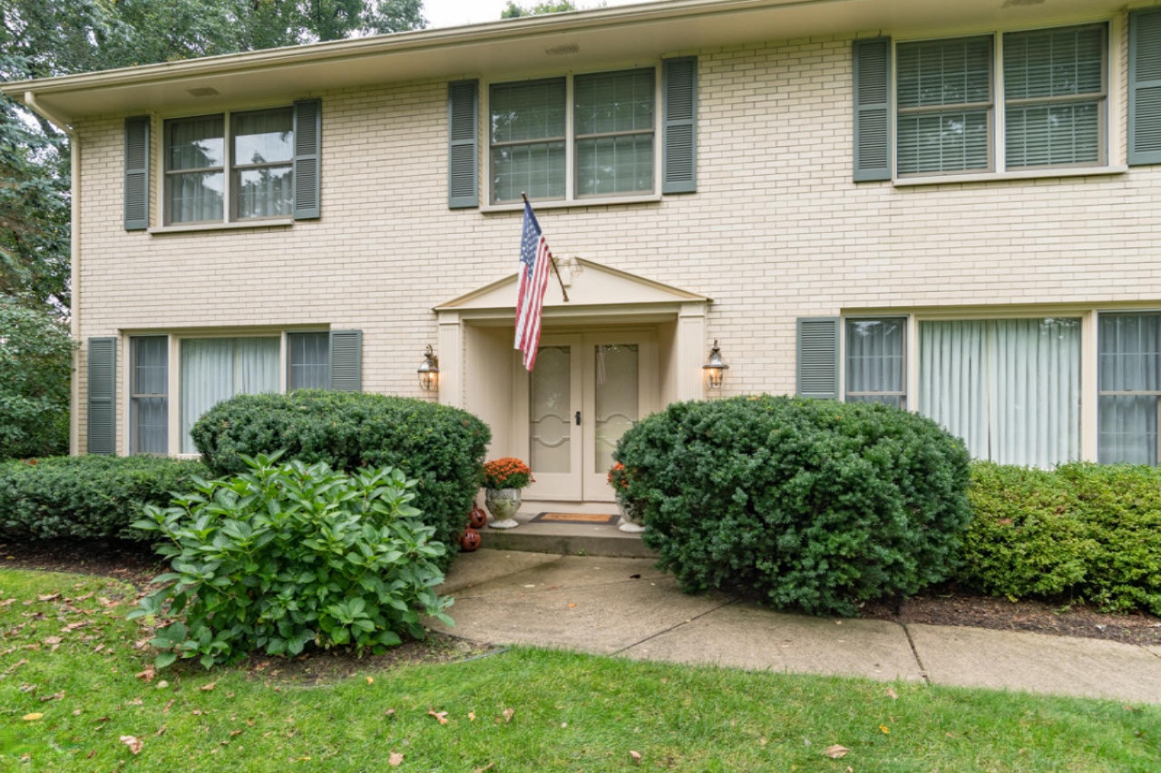 37 West Ridge Circle Kalamazoo, MI 49009 - Photo 2 of 31 West Ridge Circle-29