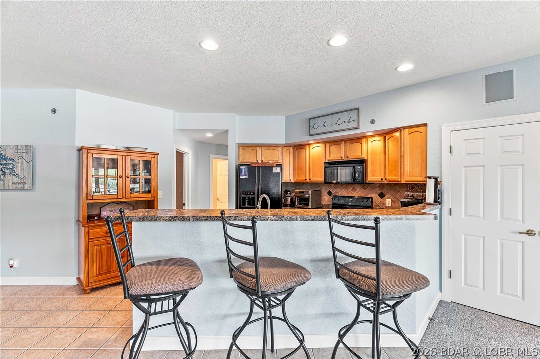 68 Lighthouse Road, Unit 112 Lake Ozark, MO 65049 - Photo 7 of 75 Gallery Image 7