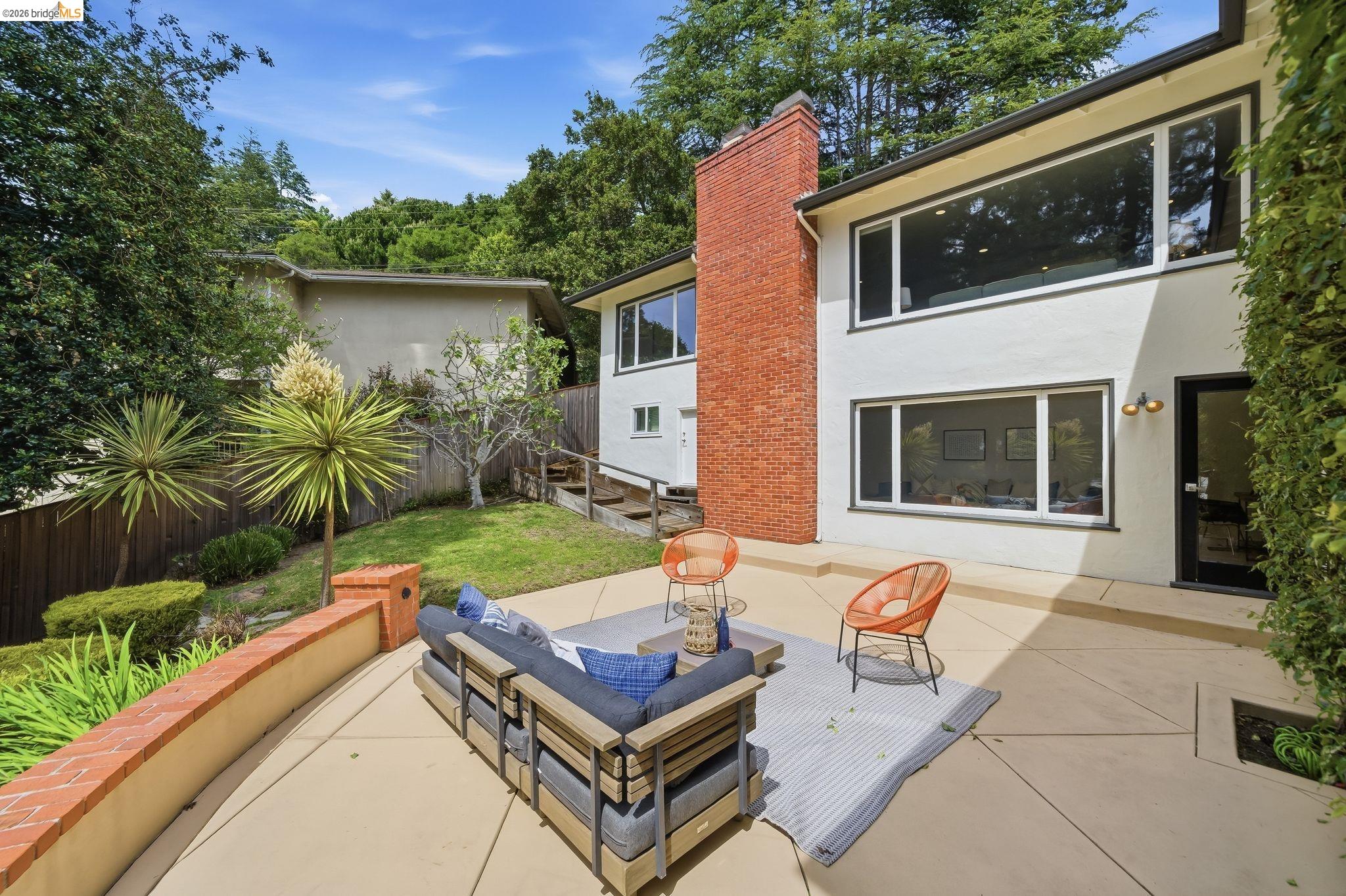 64 Highgate Road Kensington, CA 94707 - Photo 5 of 60