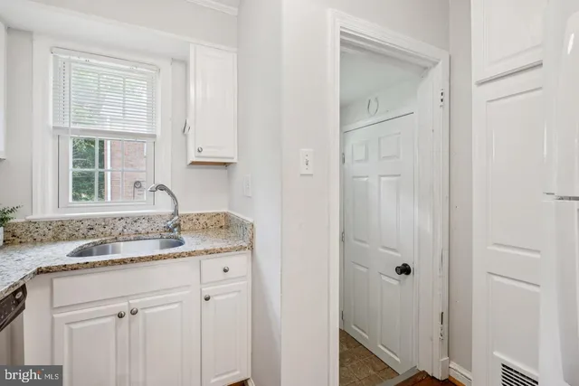 $3,400 | 1119 South Edison Street, Arlington, VA 22204