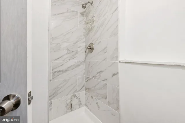 $3,400 | 1119 South Edison Street, Arlington, VA 22204