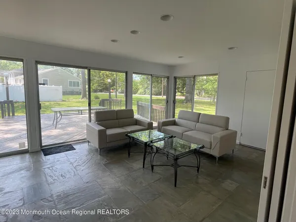 $53,000 | 12 Greenbrier Road, Oakhurst, NJ 07755