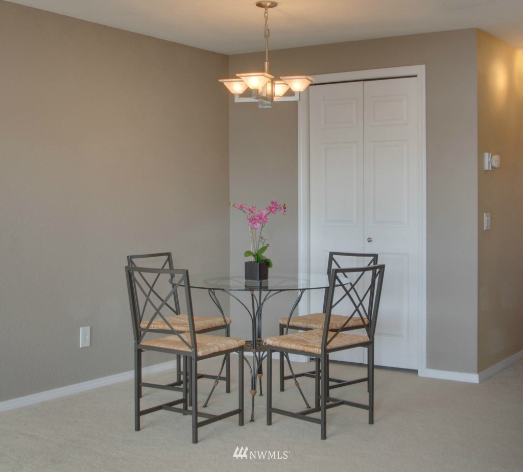 740 North 32nd Street, Unit 2 Renton, WA 98056 - Photo 11 of 16