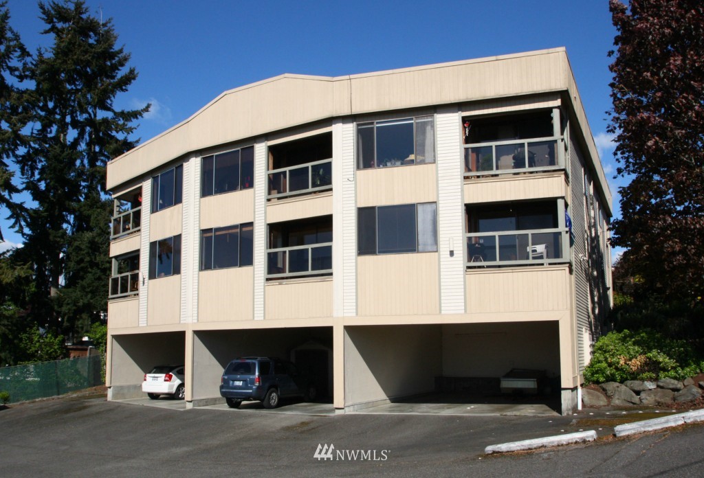 740 North 32nd Street, Unit 2 Renton, WA 98056 - Photo 16 of 16