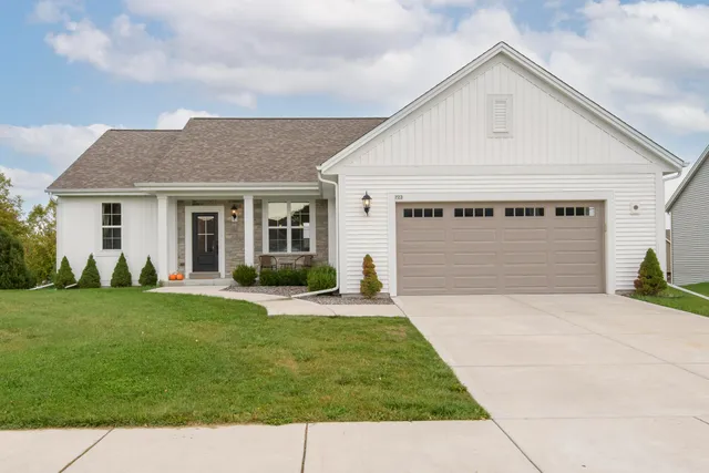 $469,900 | 723 Belmont Drive, Watertown, WI 53094