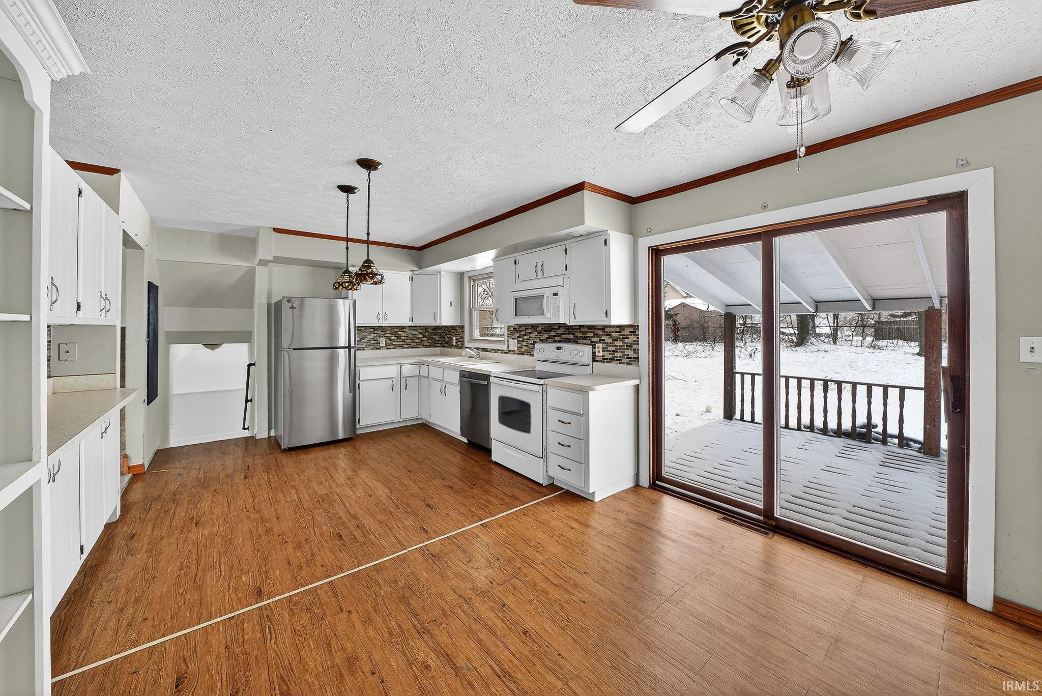 17928 Darden Road South Bend, IN 46635 - Photo 8 of 35