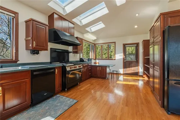$425,000 | 739 Butler Road, Kittanning, PA 16201