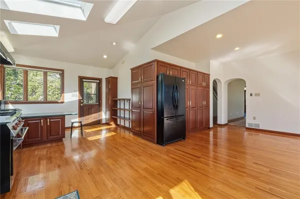 $425,000 | 739 Butler Road, Kittanning, PA 16201