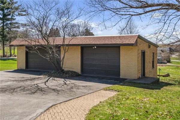 $425,000 | 739 Butler Road, Kittanning, PA 16201