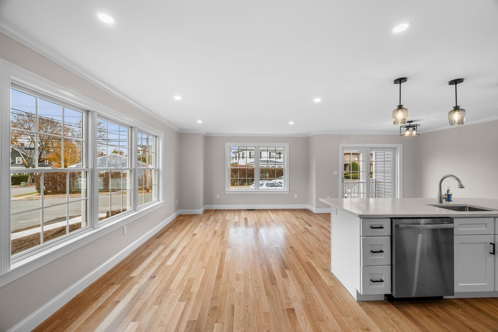 60 Ellsworth Road, Unit 2 Peabody, MA 01960 - Photo 7 of 32