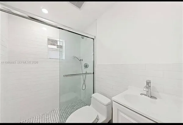 $2,800 | 4020 Southwest 50th Street, Dania Beach, FL 33314