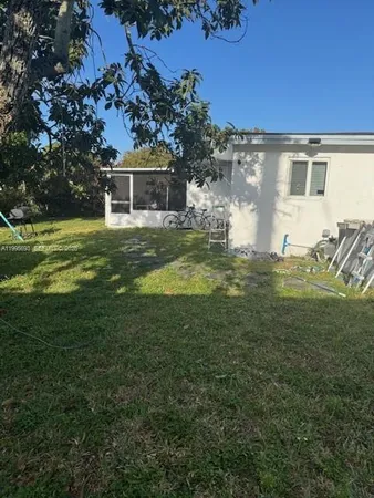 $2,800 | 4020 Southwest 50th Street, Dania Beach, FL 33314