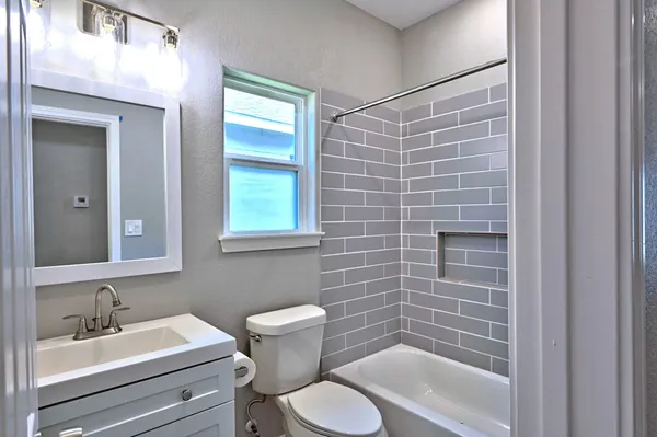 $1,395 | 11911 Nelwood Street, Willis, TX 77318