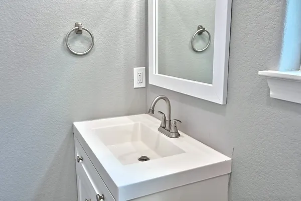 $1,395 | 11911 Nelwood Street, Willis, TX 77318