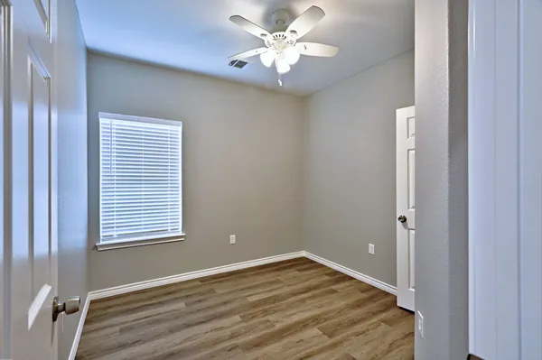 $1,395 | 11911 Nelwood Street, Willis, TX 77318