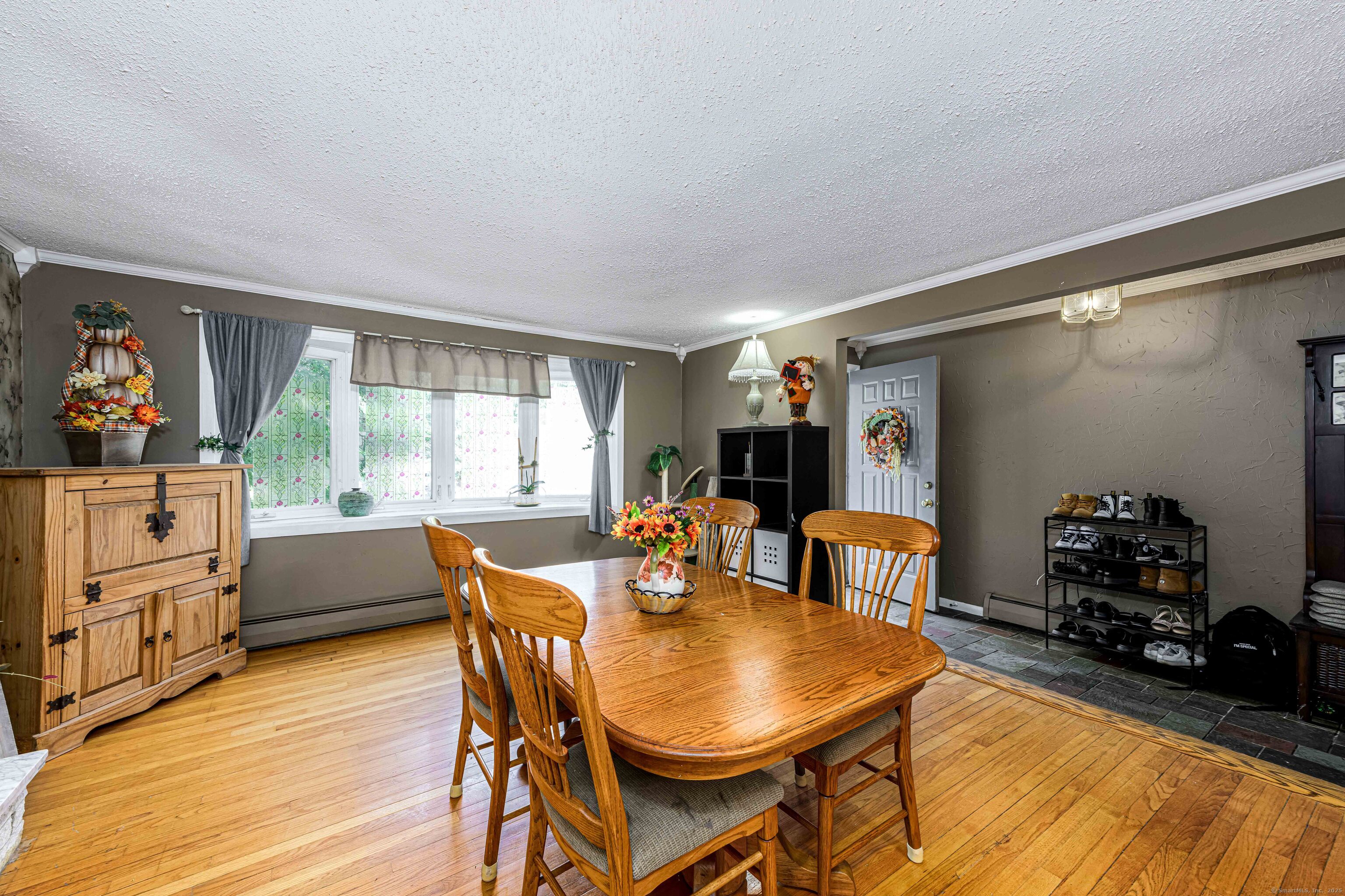 201 Rimmon Road North Haven, CT 06473 - Photo 7 of 40 a dining room with furniture and window