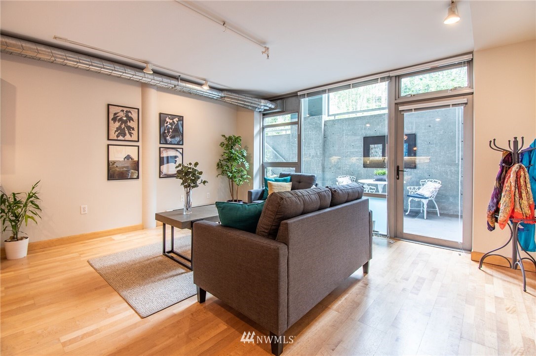 2015 Terry Avenue, Unit 105 Seattle, WA 98121 - Photo 2 of 8