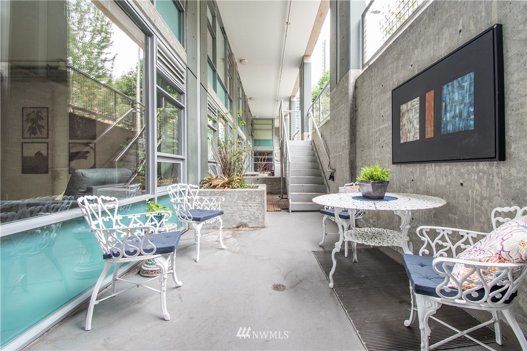 2015 Terry Avenue, Unit 105 Seattle, WA 98121 - Photo 7 of 8