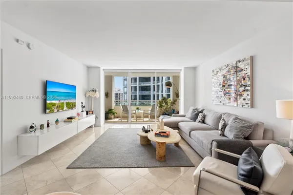 $10,500 | 3400 Southwest 27th Avenue, Unit 1604, Coconut Grove, FL 33133