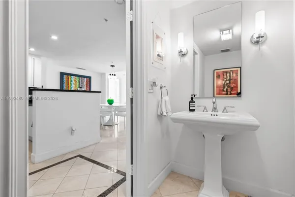 $10,500 | 3400 Southwest 27th Avenue, Unit 1604, Coconut Grove, FL 33133