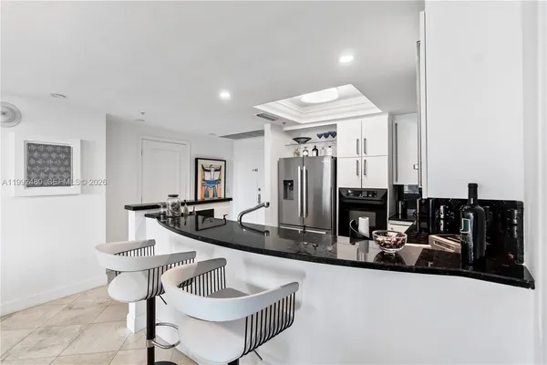 $10,500 | 3400 Southwest 27th Avenue, Unit 1604, Coconut Grove, FL 33133