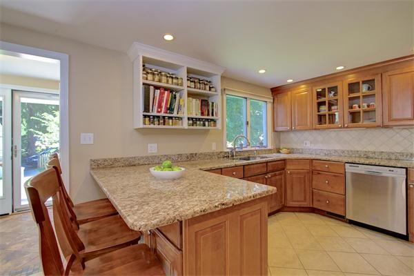 84 Woodside Road Winchester, MA 01890 - Photo 12 of 19 Gallery Image 12