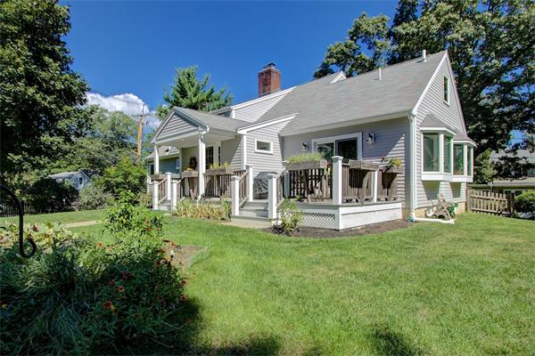 84 Woodside Road Winchester, MA 01890 - Photo 3 of 19 Gallery Image 3