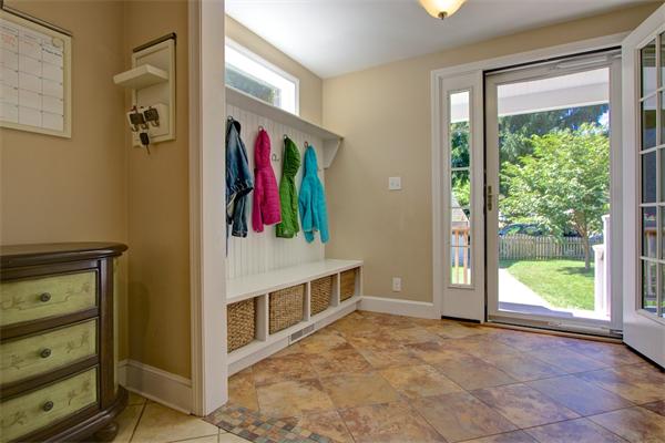 84 Woodside Road Winchester, MA 01890 - Photo 10 of 19 Gallery Image 10