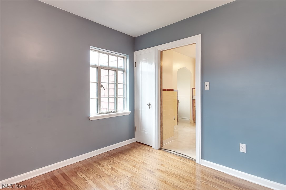 18012 Maplecliff Road Cleveland, OH 44119 - Photo 7 of 23 First floor bedroom or den...