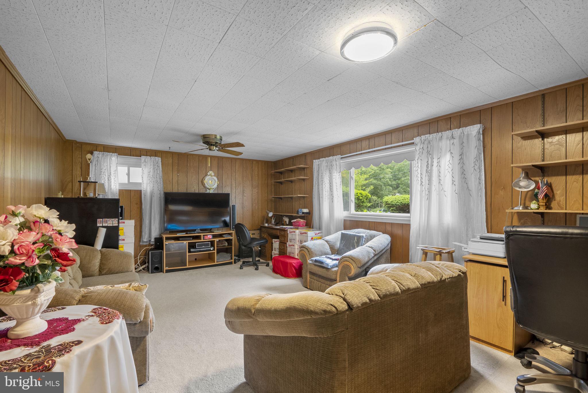 807 Snider Lane Silver Spring, MD 20905 - Photo 25 of 35