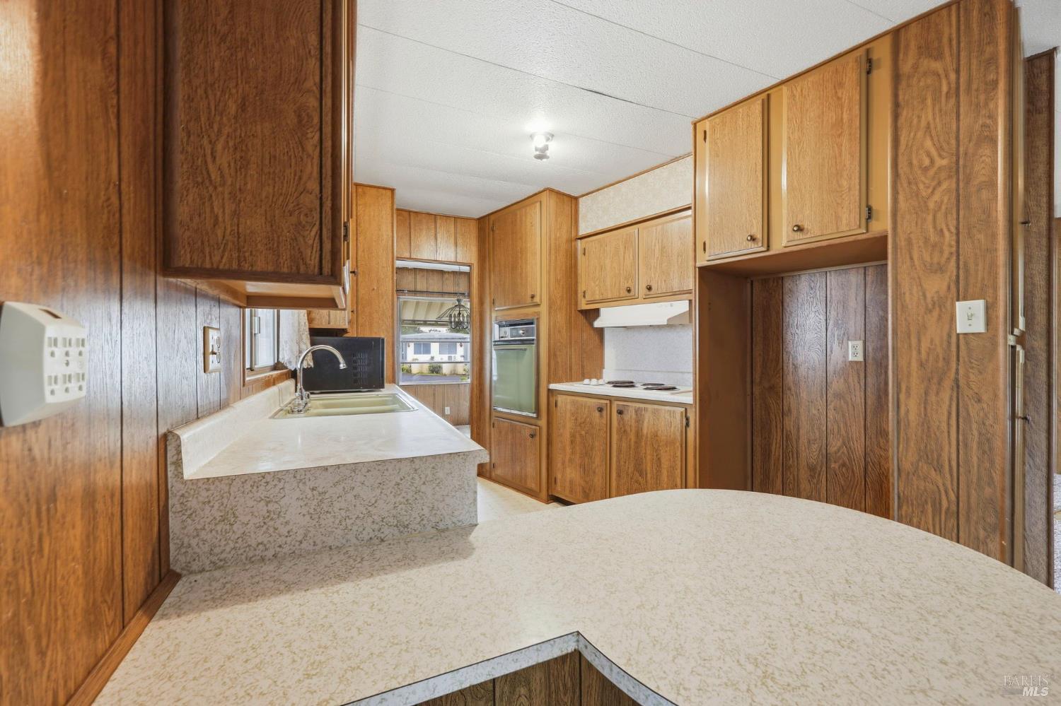 512 Colonial Park Drive Santa Rosa, CA 95403 - Photo 9 of 43