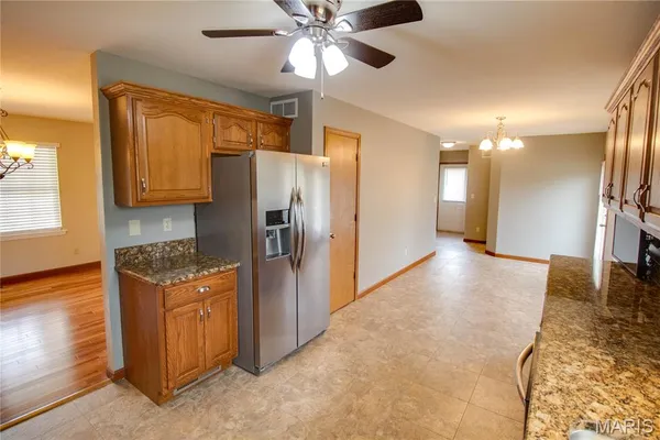 $315,000 | 1409 Elmwood Drive, Alton, IL 62002