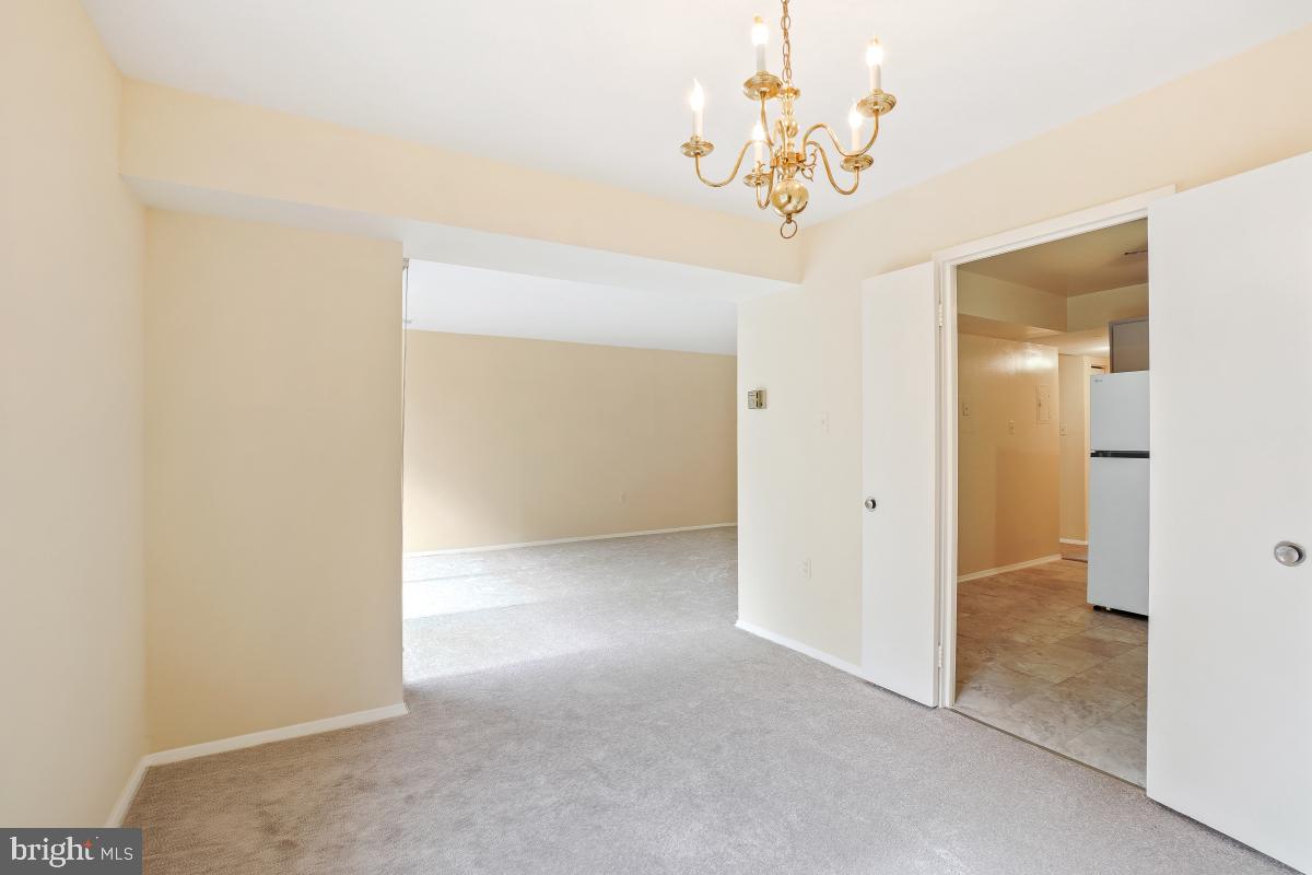 18610 Walkers Choice Road, Unit 18610 Gaithersburg, MD 20886 - Photo 16 of 30 a view of entryway