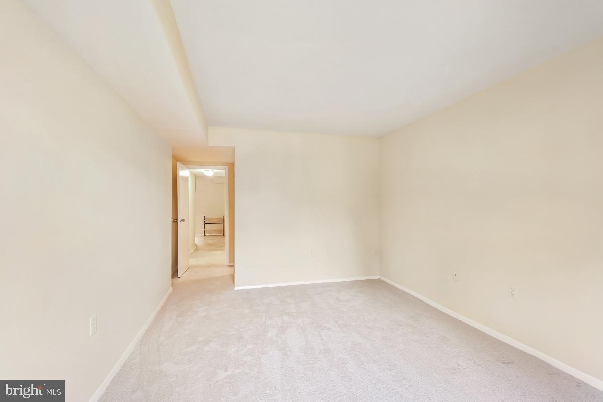 18610 Walkers Choice Road, Unit 18610 Gaithersburg, MD 20886 - Photo 28 of 30 a view of an empty room