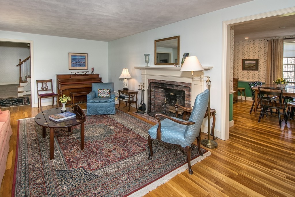 53 Old Coach Road Cohasset, MA 02025 - Photo 5 of 17 Gallery Image 5