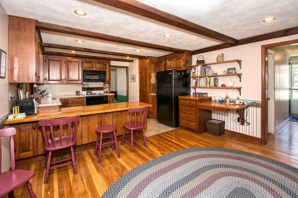 53 Old Coach Road Cohasset, MA 02025 - Photo 6 of 17 Gallery Image 6