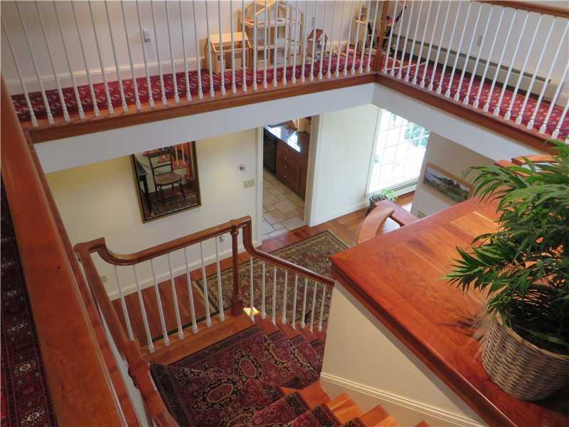 22 Harbor Road Camden, ME 04843 - Photo 20 of 33 Hallway.