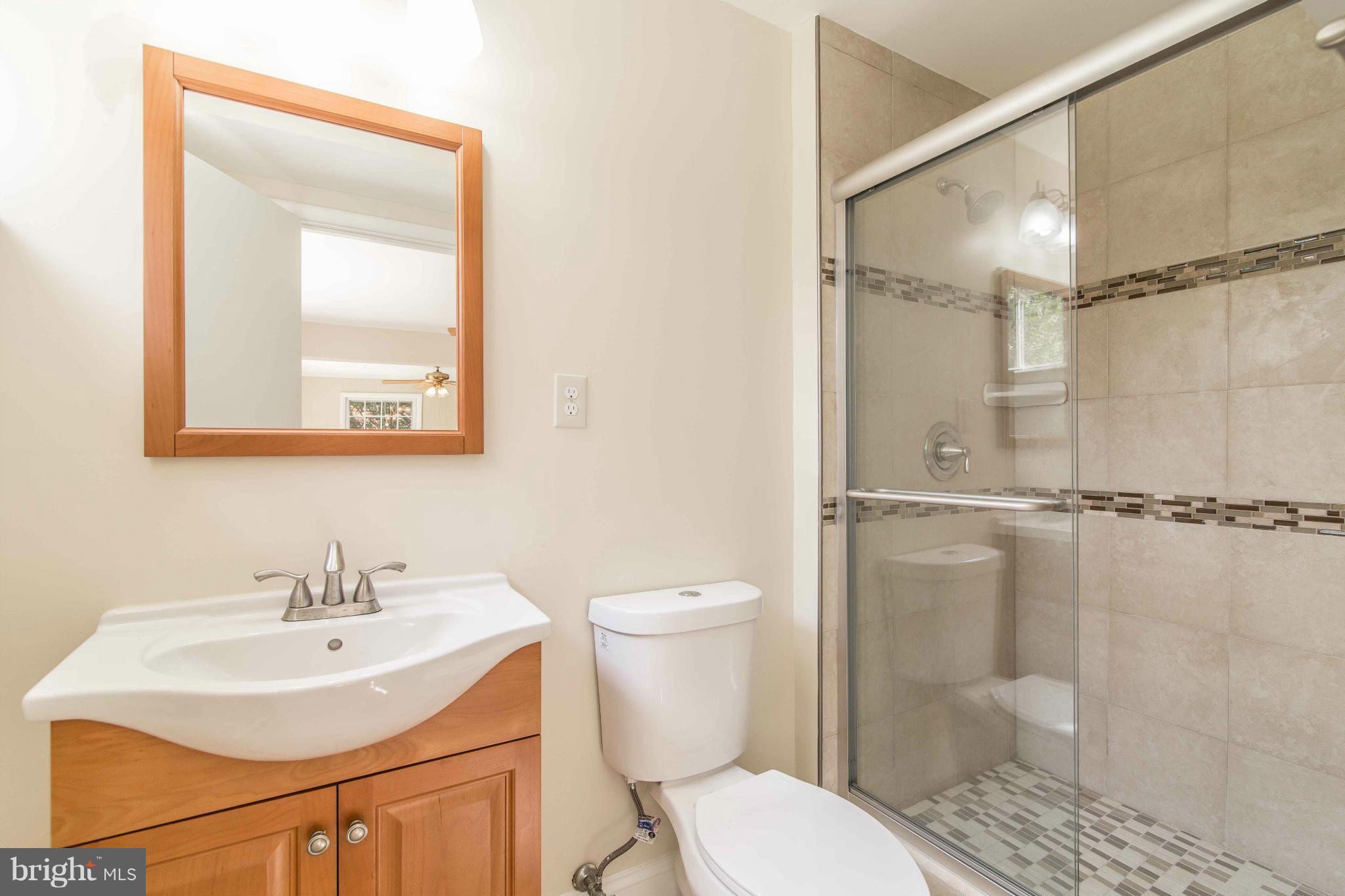 10009 Belhaven Road Bethesda, MD 20817 - Photo 14 of 26 Bath