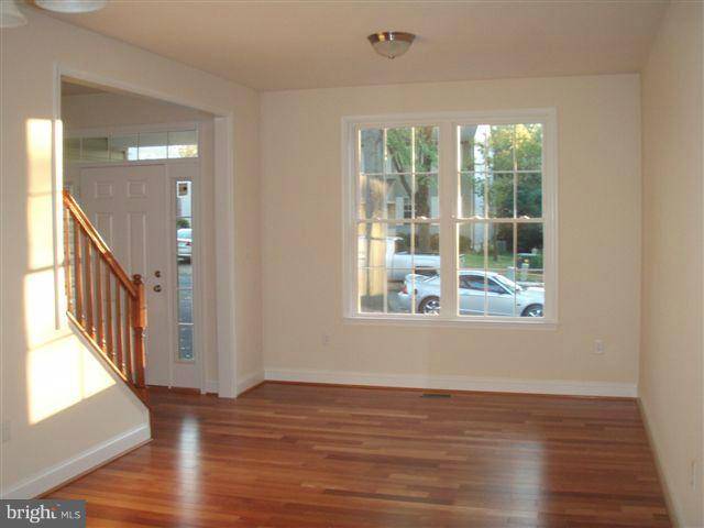 Holly Road Pasadena, MD 21122 - Photo 3 of 21 Living Room