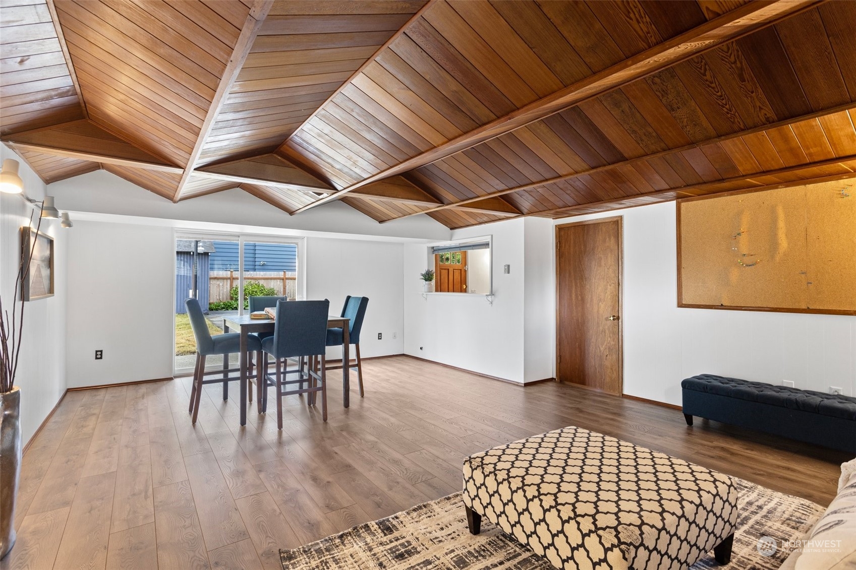 331 North 200th Street Shoreline, WA 98133 - Photo 18 of 28 a outdoor space with furniture